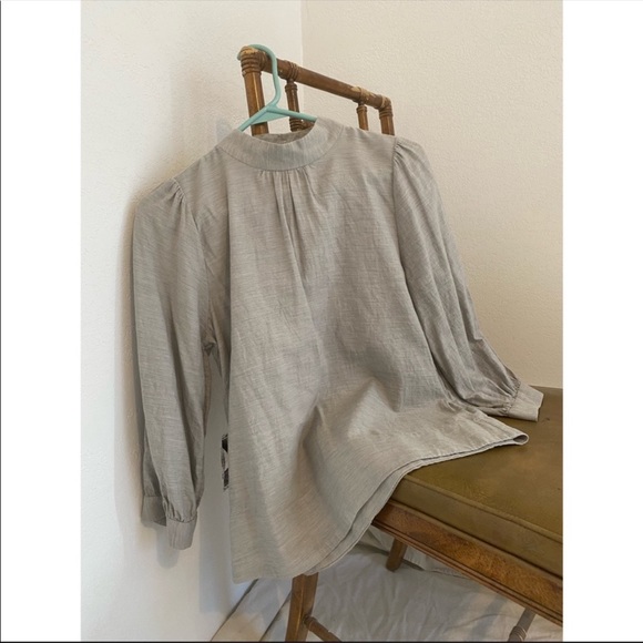 SOLD🌼Everlane puff sleeve mock neck - Picture 4 of 4